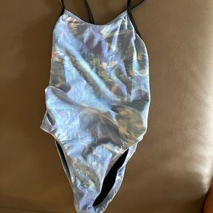 Jolyn Size 26 Printed “Perry” Fixed Back Suit